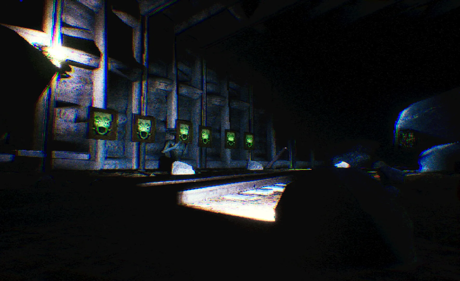 夜间：鬼屋之旅/At Night: Haunted Ride